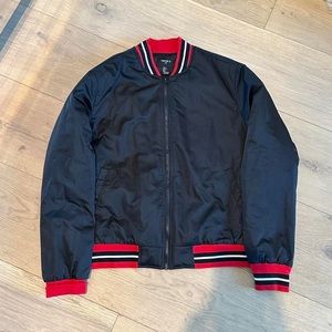 Men’s Forever 21 Bomber Jacket
Great condition!!